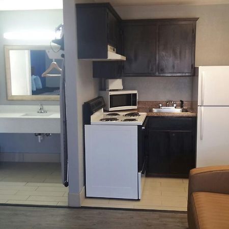 Paris Inn And Suites ภายนอก รูปภาพ