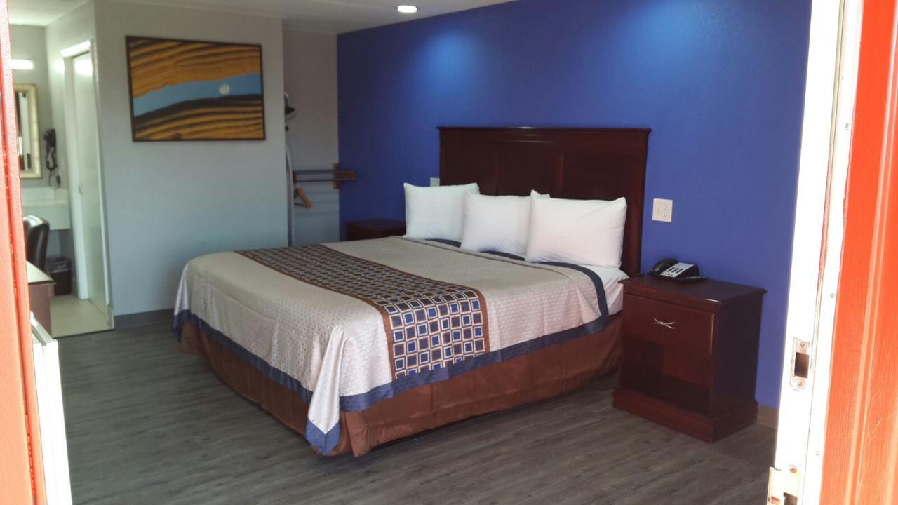 Paris Inn And Suites ภายนอก รูปภาพ